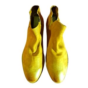 NWOB Dolce Vita Tan Booties Size 8.5